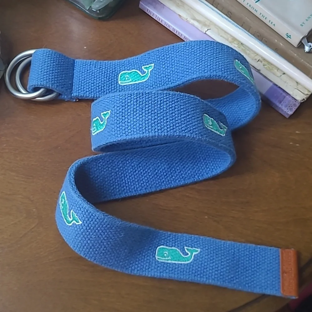 Vineyard Vines Boys Embroidered Whales D-ring Belt Large